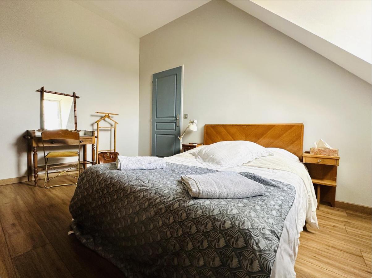 La Cour Verte Chambres D'Hotes Montépilloy Dış mekan fotoğraf
